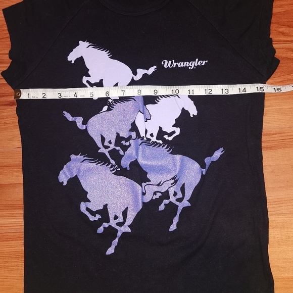 T-shirt.  3/$10 - Picture 3 of 4